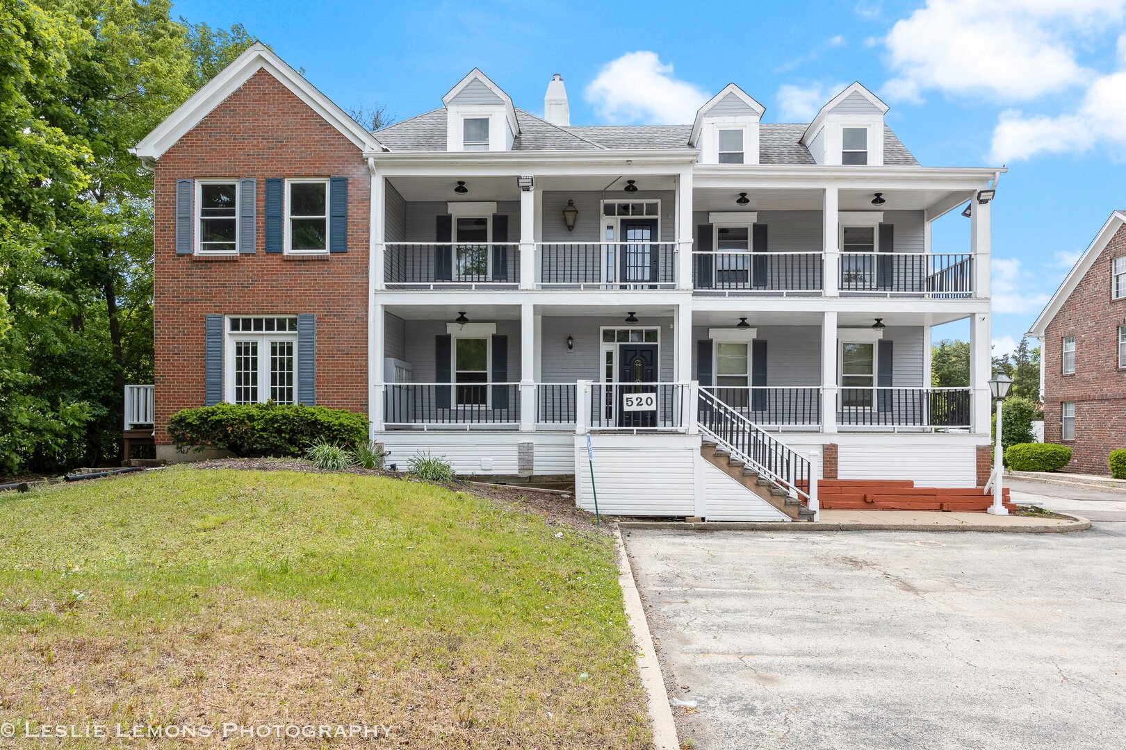 520 W Roosevelt Road #301-302, Wheaton, IL 60187