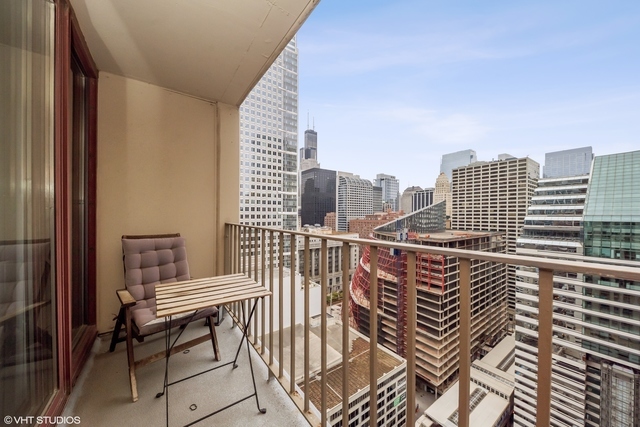 200 N Dearborn Street #3008, Chicago, IL 60601