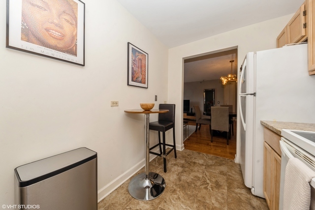 200 N Dearborn Street #3008, Chicago, IL 60601