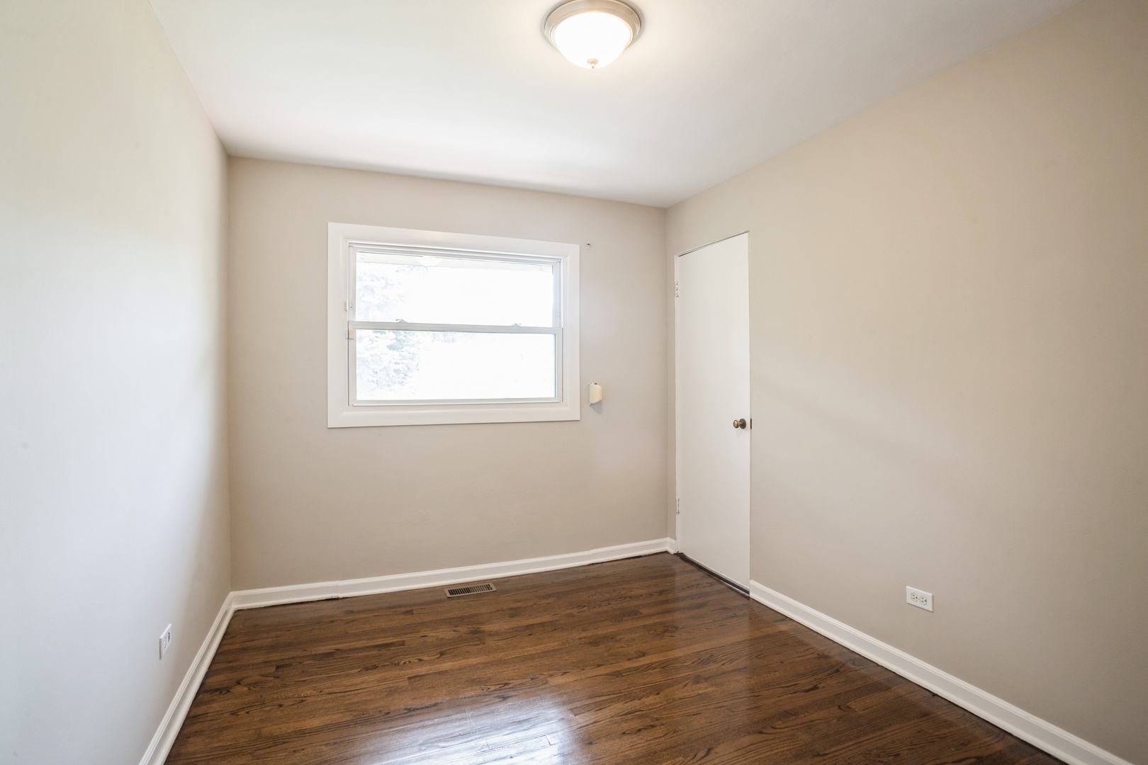 441 E Berteau Avenue, Elmhurst, IL 60126