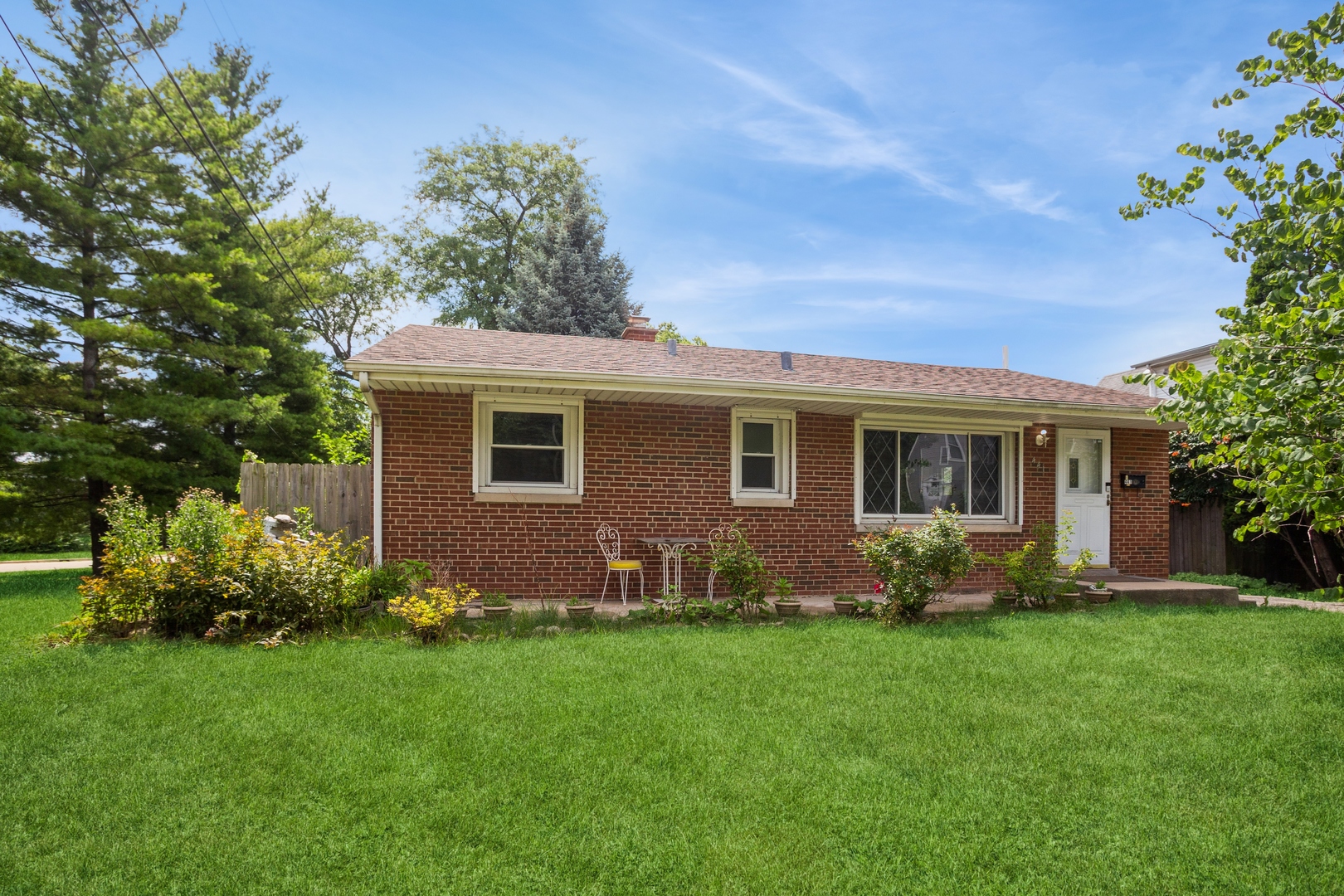 441 E Berteau Avenue, Elmhurst, IL 60126