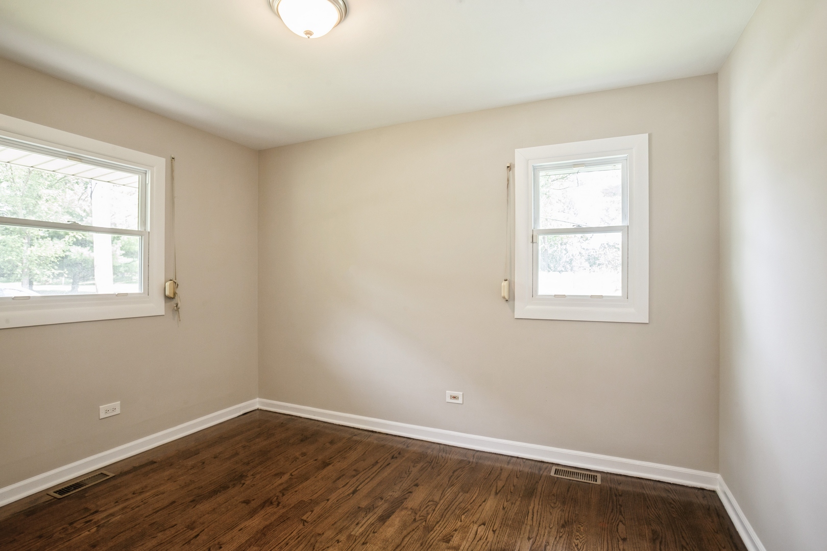 441 E Berteau Avenue, Elmhurst, IL 60126