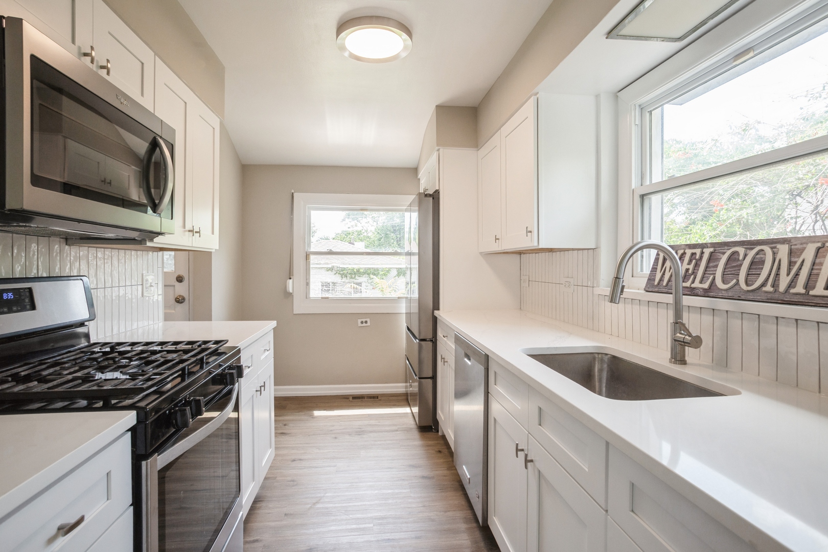 441 E Berteau Avenue, Elmhurst, IL 60126