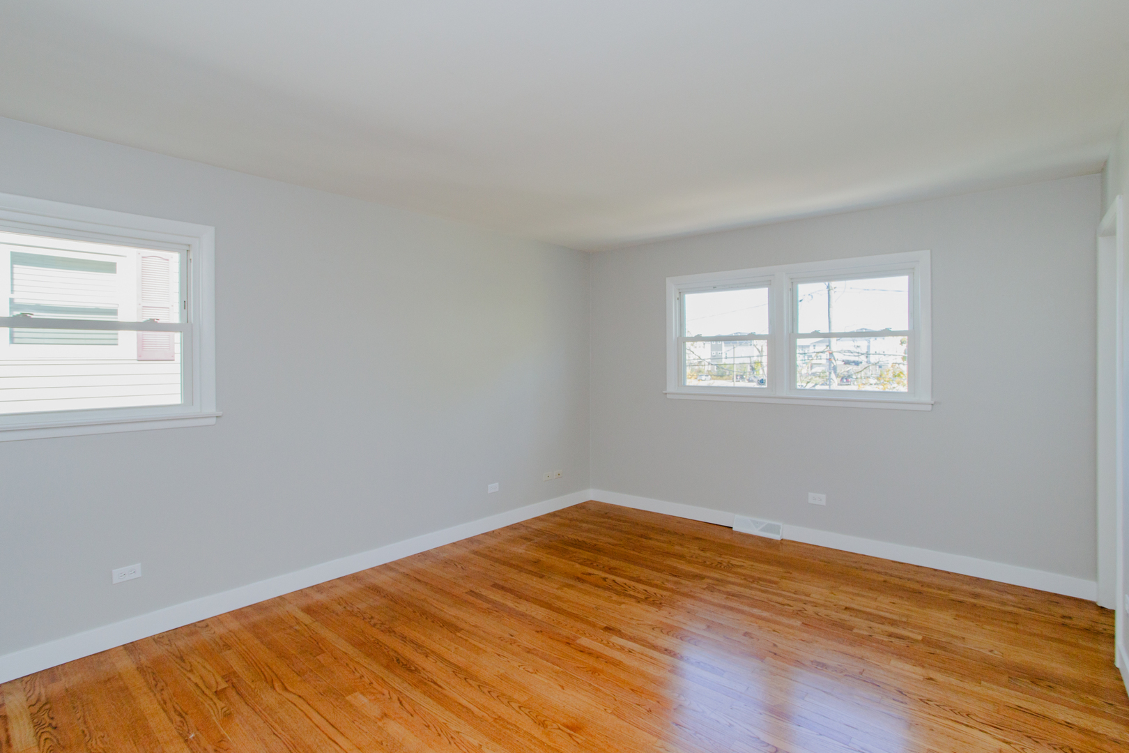 1533 Webster Lane, Des Plaines, IL 60018