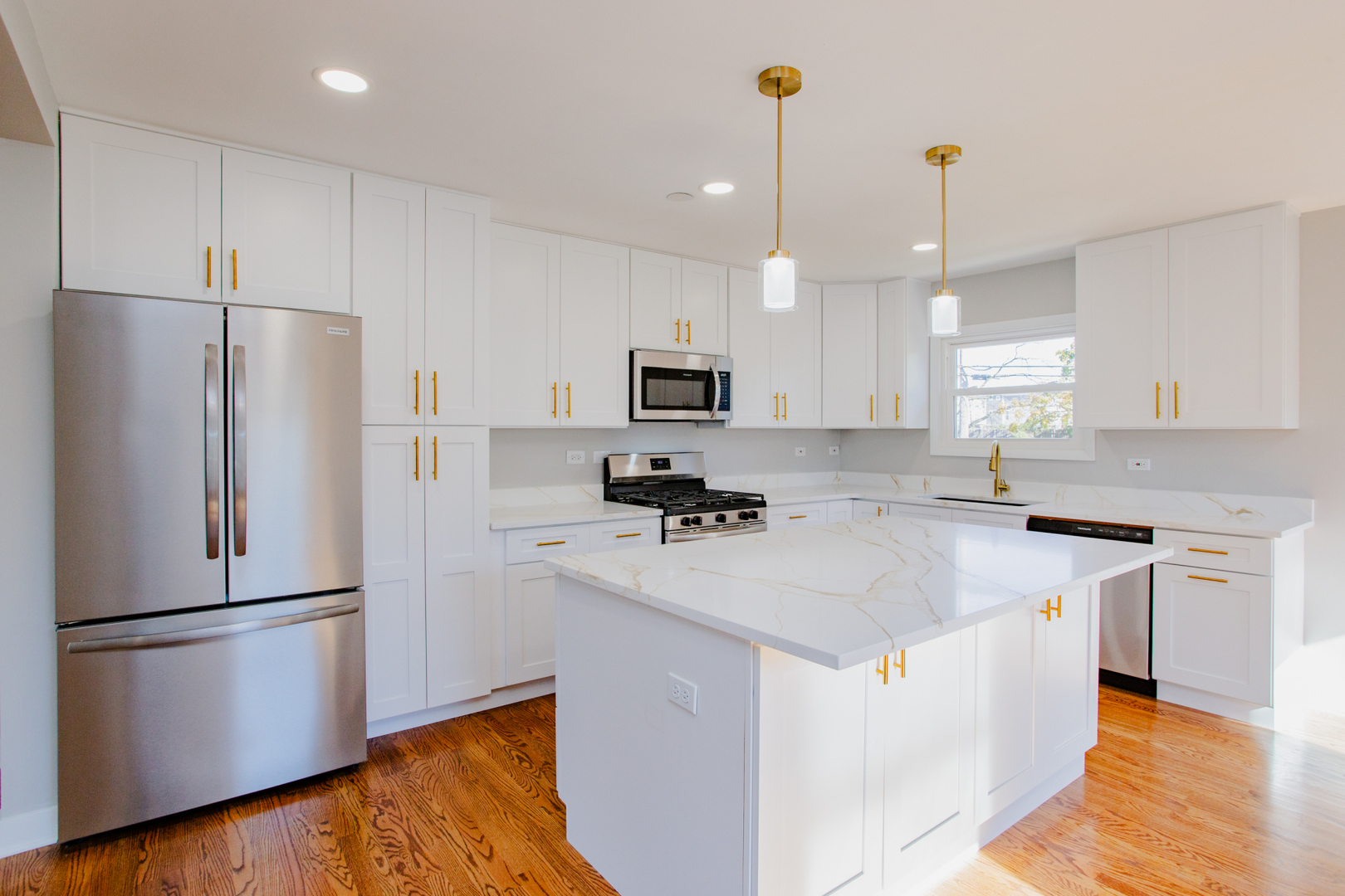 1533 Webster Lane, Des Plaines, IL 60018