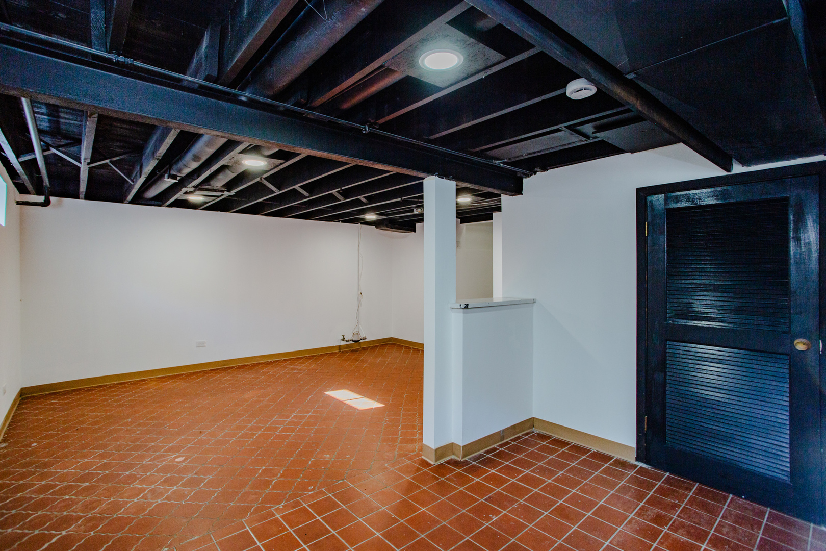 1533 Webster Lane, Des Plaines, IL 60018