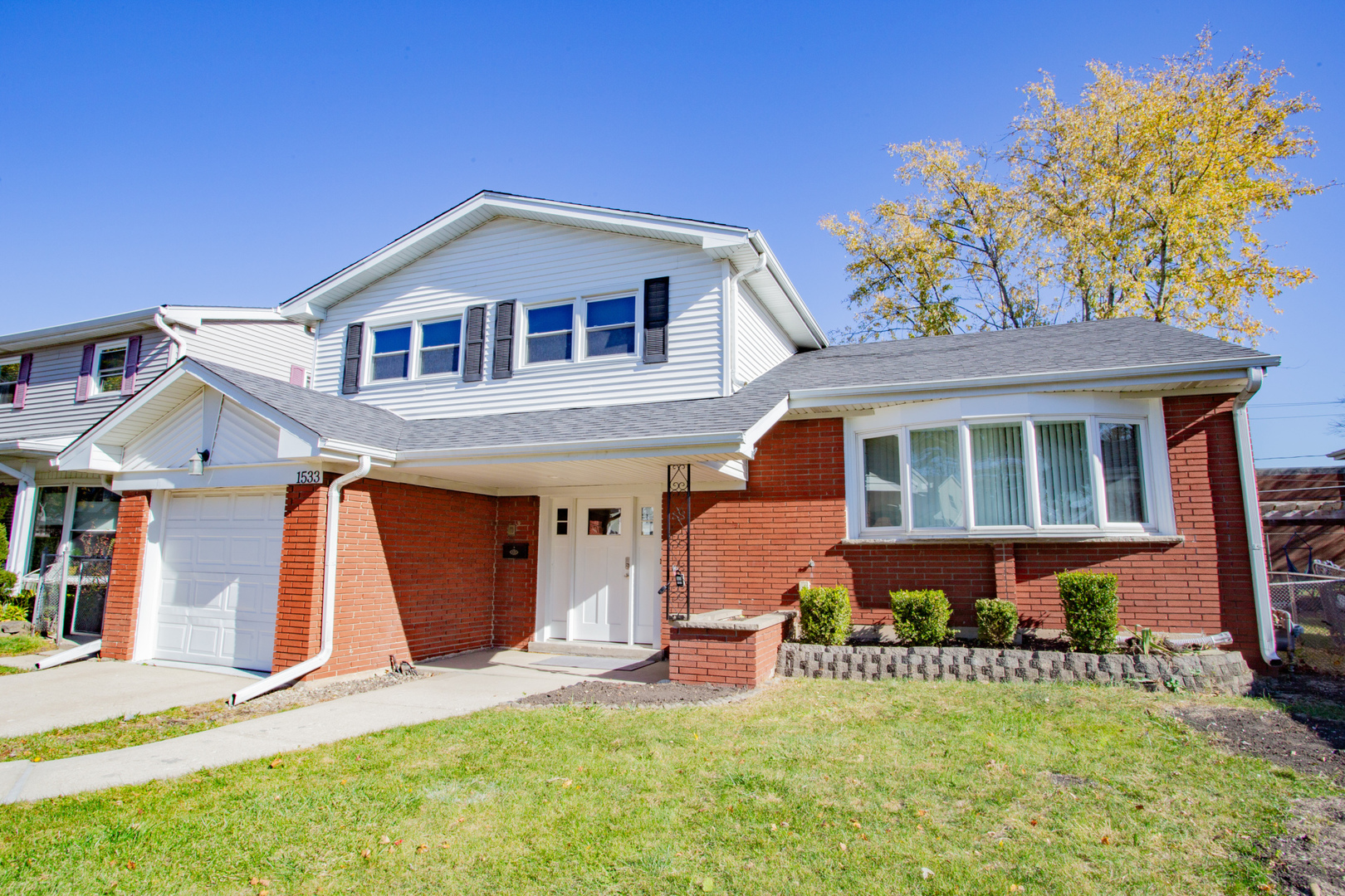 1533 Webster Lane, Des Plaines, IL 60018