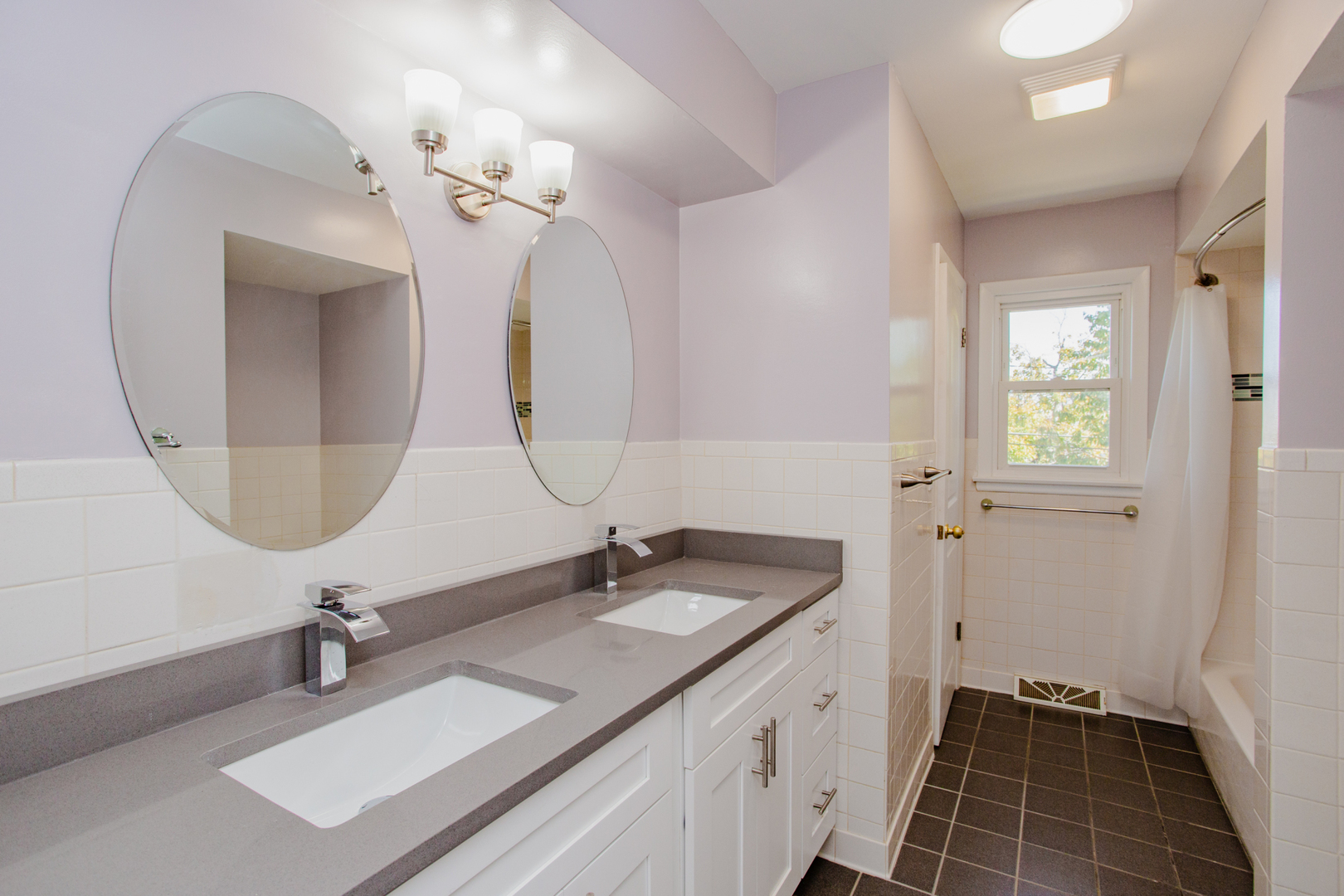 1533 Webster Lane, Des Plaines, IL 60018