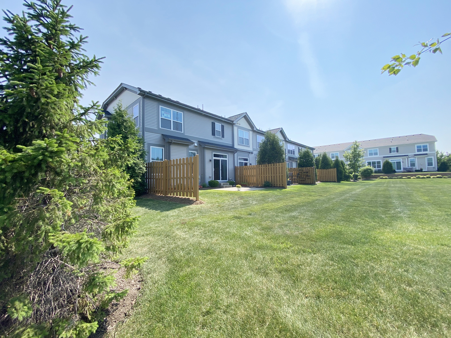 3221 N Heritage Lane, Arlington Heights, IL 60004