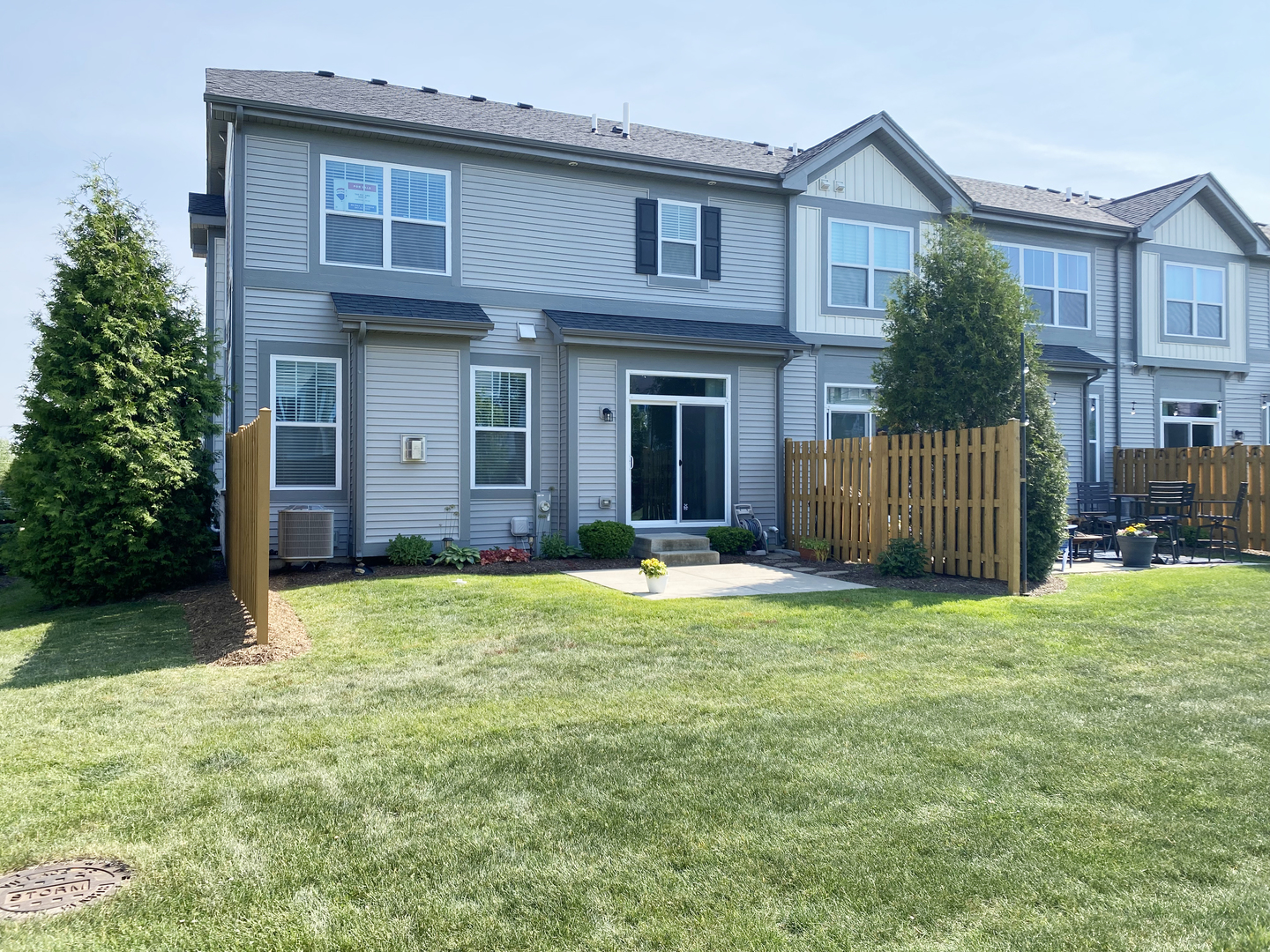 3221 N Heritage Lane, Arlington Heights, IL 60004