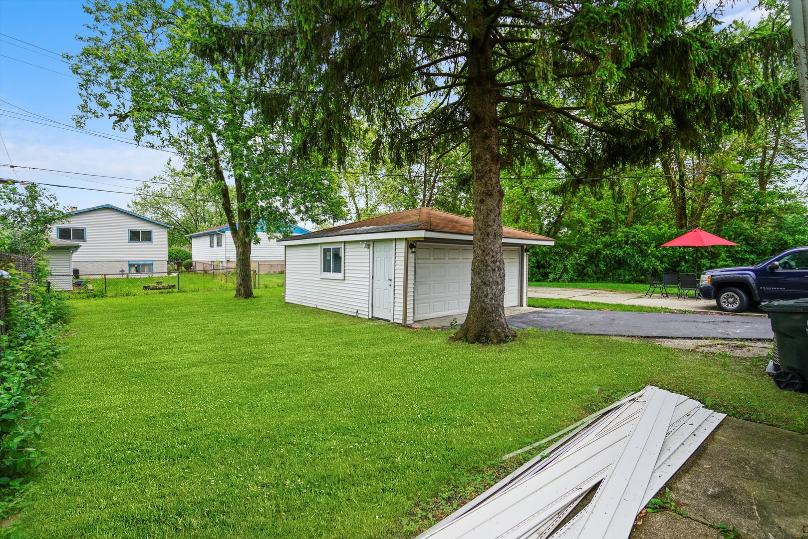 16125 Marshfield Avenue, Markham, IL 60428