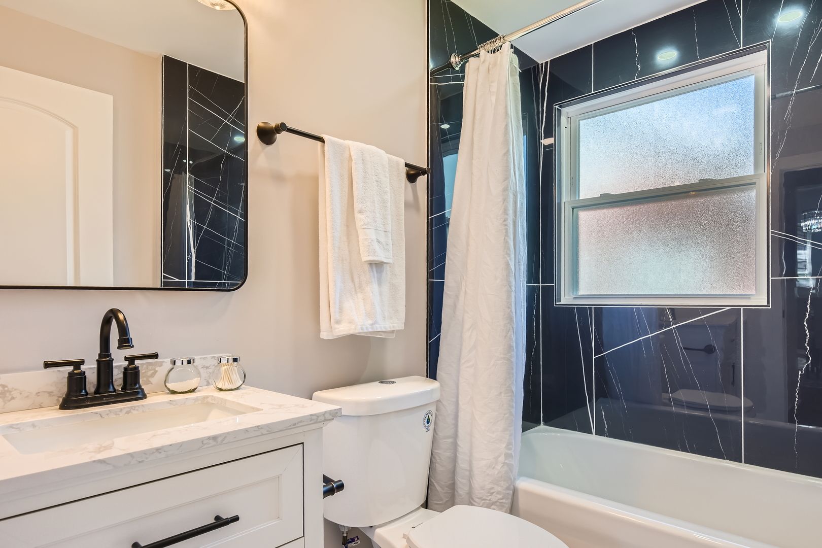 1726 W 106th Street, Chicago, IL 60643