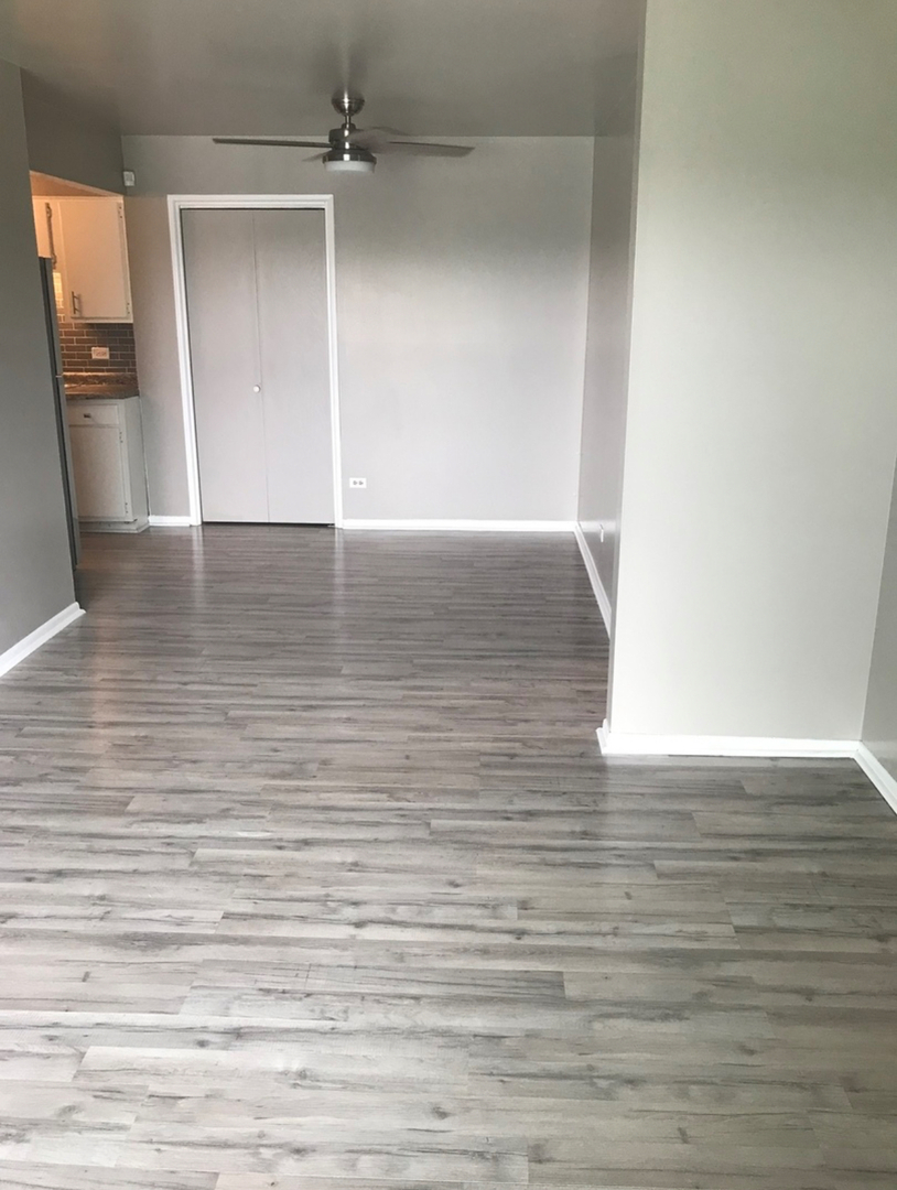 903 Elder Road #10, Homewood, IL 60430