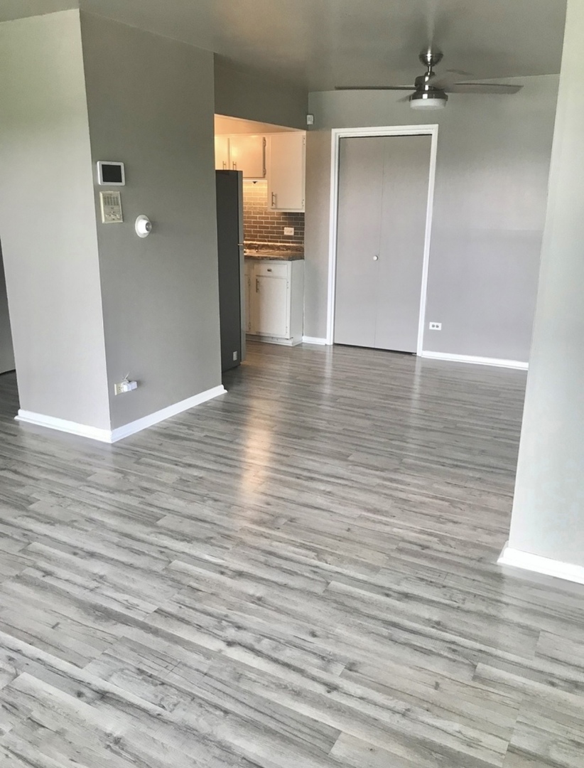 903 Elder Road #10, Homewood, IL 60430