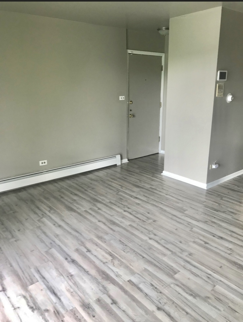 903 Elder Road #10, Homewood, IL 60430