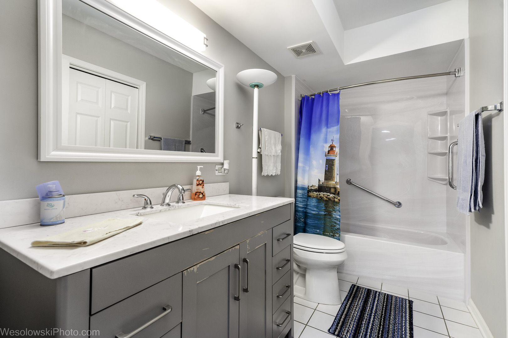 7091 W Touhy Avenue #505, Niles, IL 60714