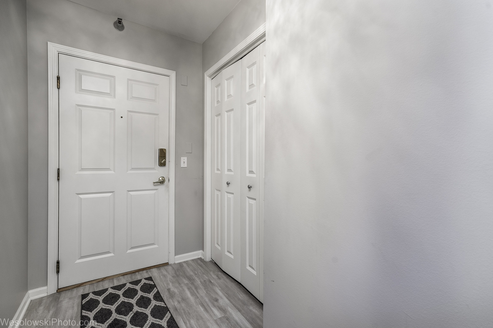 7091 W Touhy Avenue #505, Niles, IL 60714