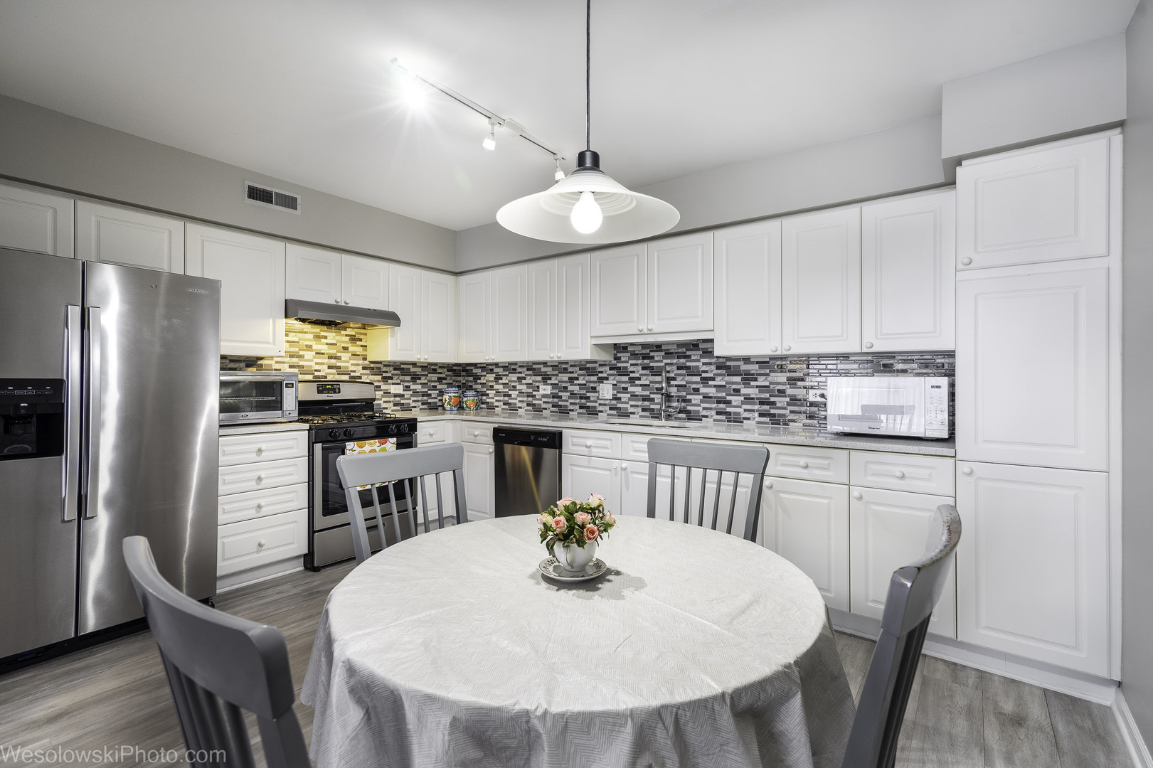 7091 W Touhy Avenue #505, Niles, IL 60714