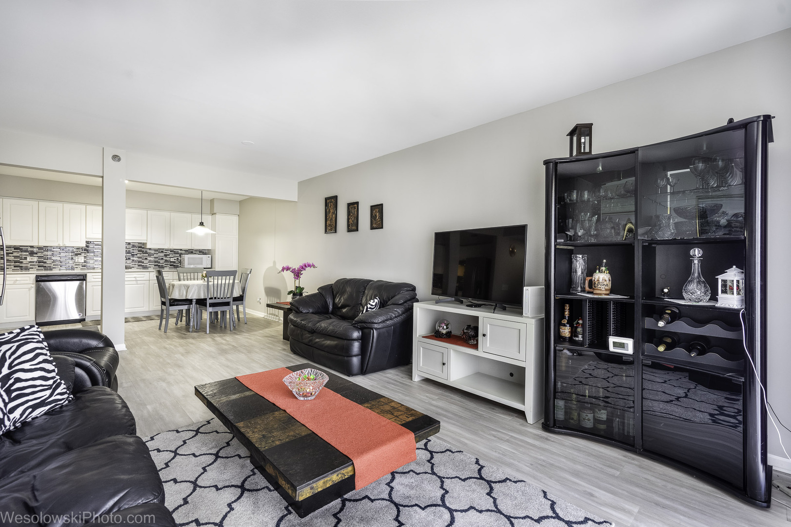7091 W Touhy Avenue #505, Niles, IL 60714