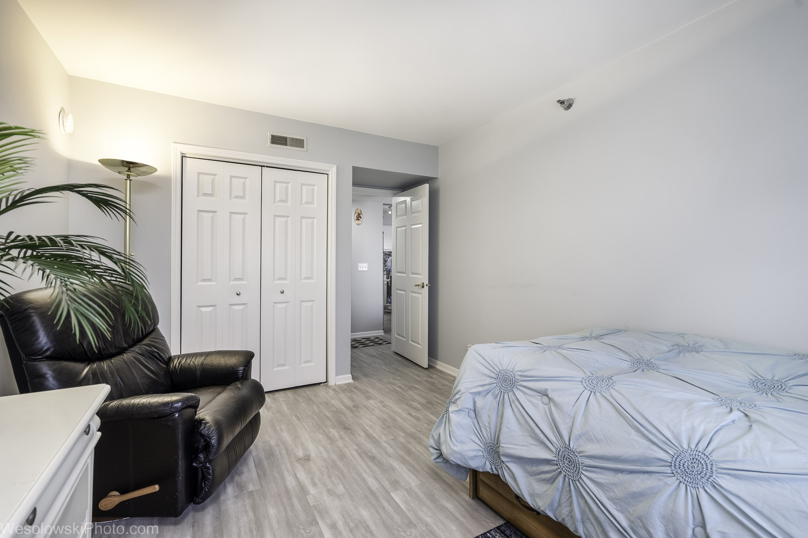 7091 W Touhy Avenue #505, Niles, IL 60714