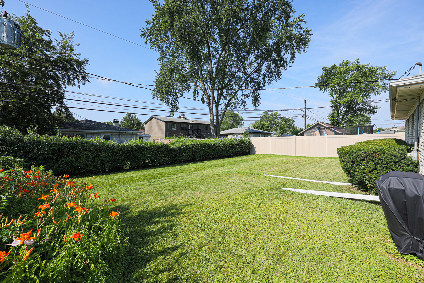 1725 W Magnolia Lane, Mount Prospect, IL 60056