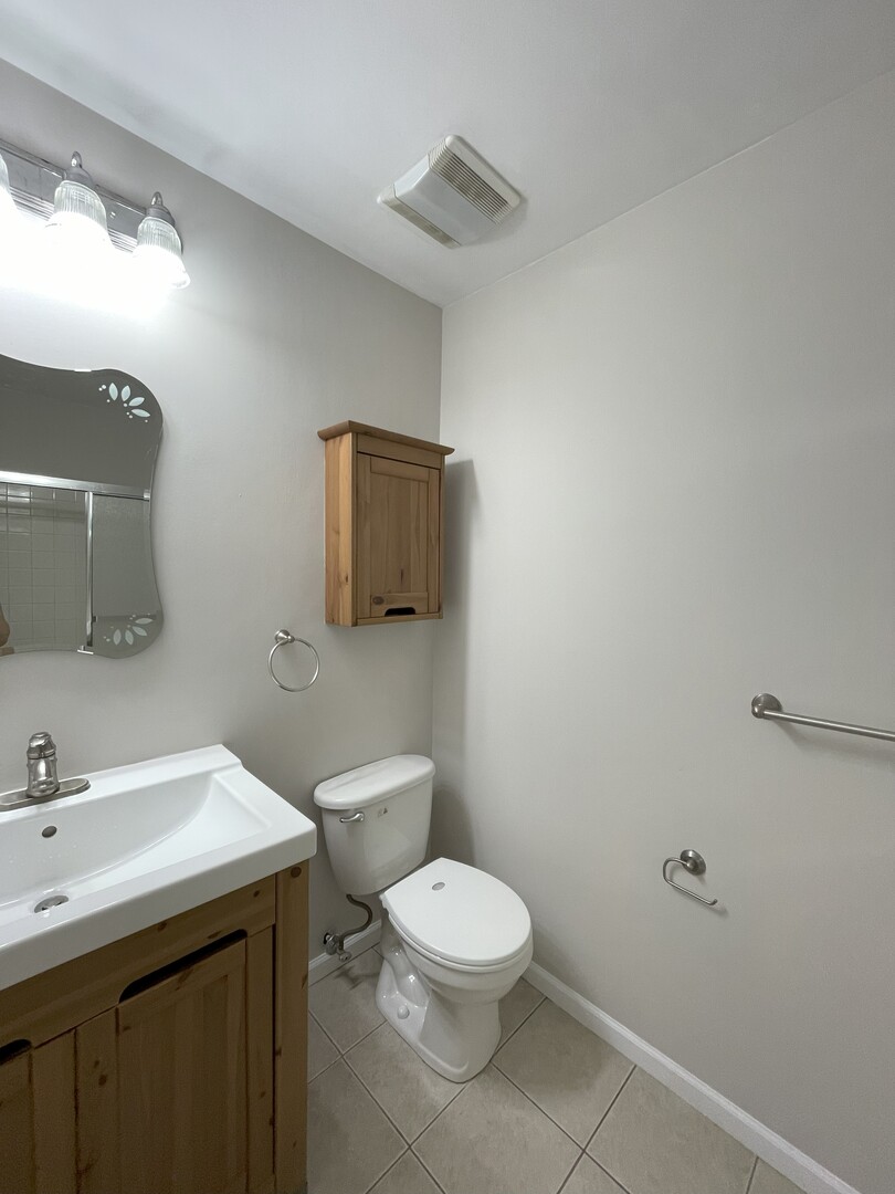 243 Old Oak Court #243, Buffalo Grove, IL 60089