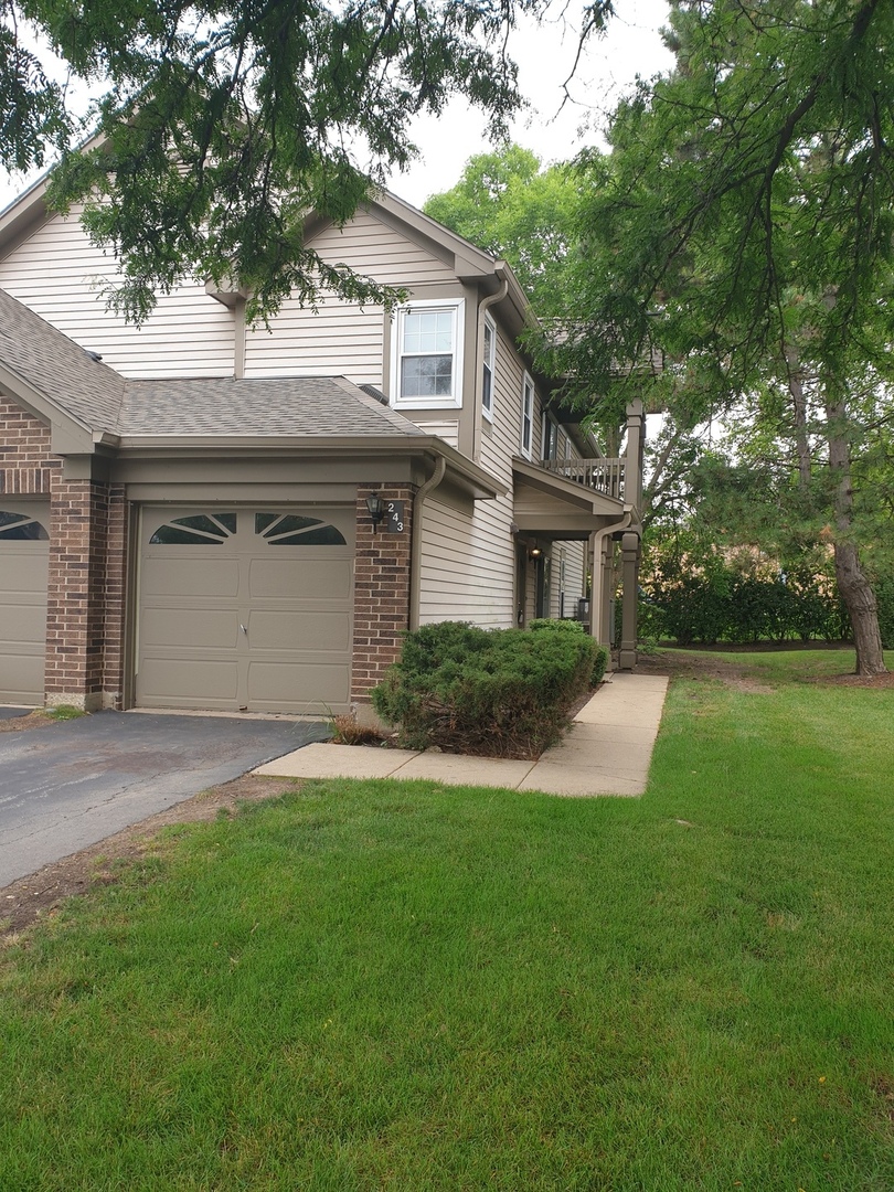 243 Old Oak Court #243, Buffalo Grove, IL 60089