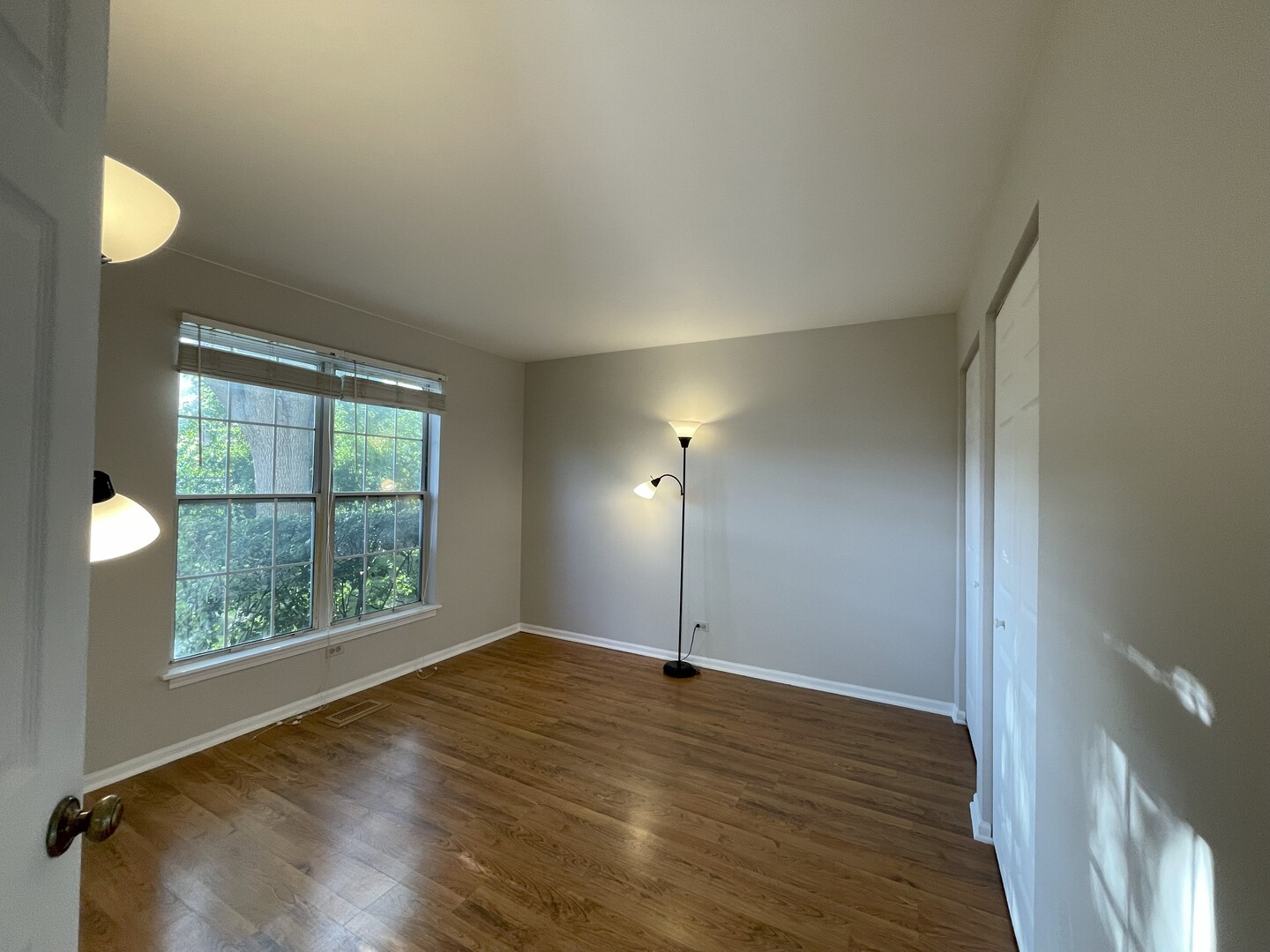 243 Old Oak Court #243, Buffalo Grove, IL 60089