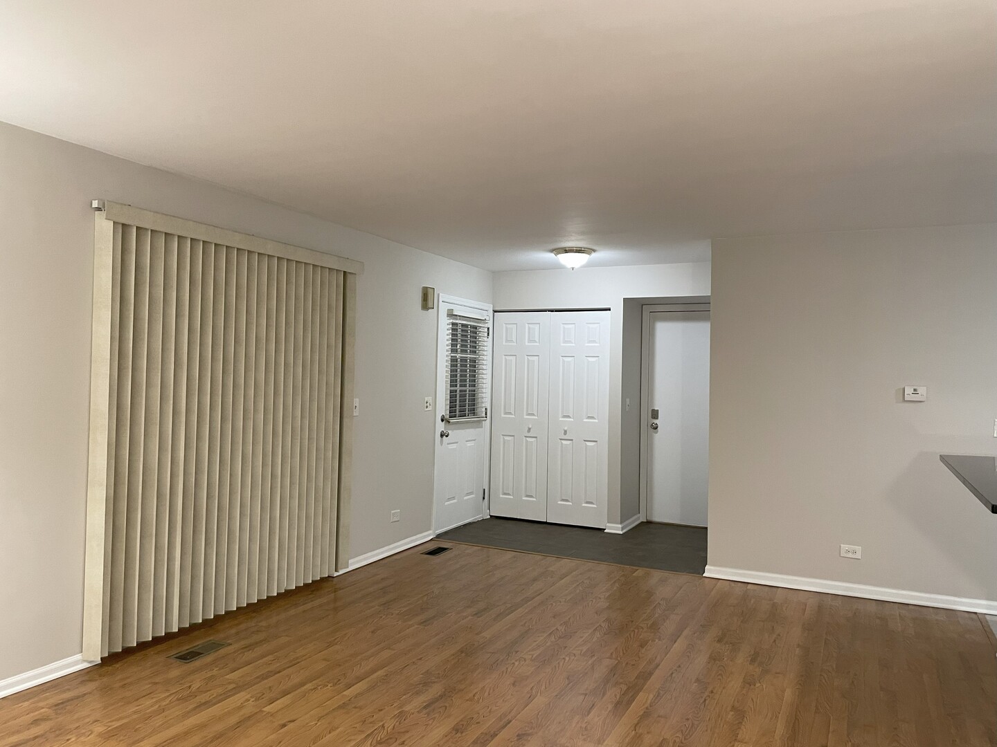243 Old Oak Court #243, Buffalo Grove, IL 60089