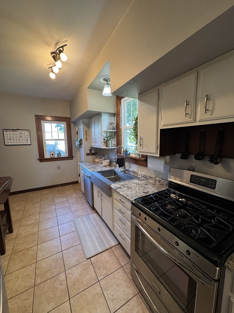 703 N 3rd Street, Rochelle, IL 61068