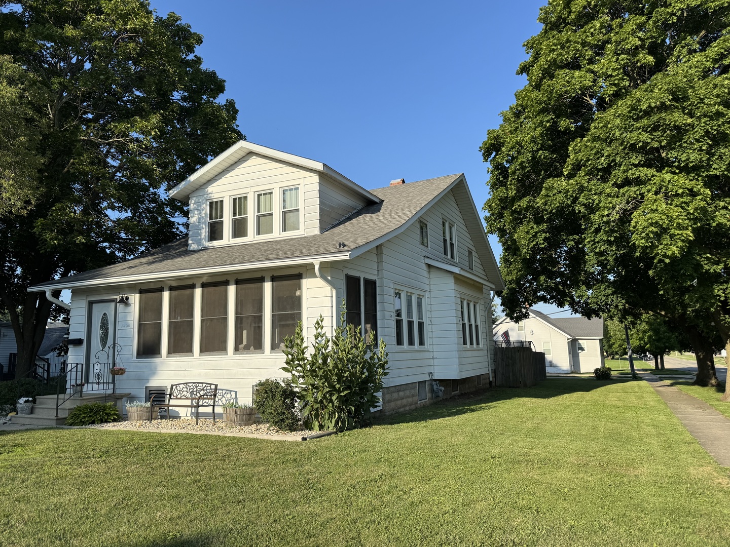 703 N 3rd Street, Rochelle, IL 61068