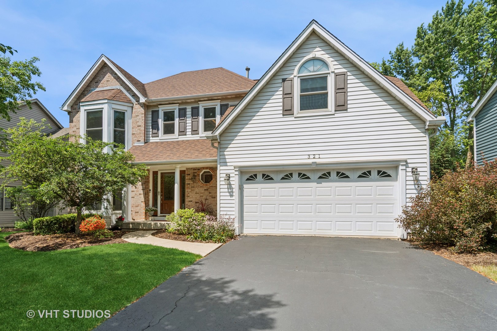 321 Breckenridge Drive, Aurora, IL 60504