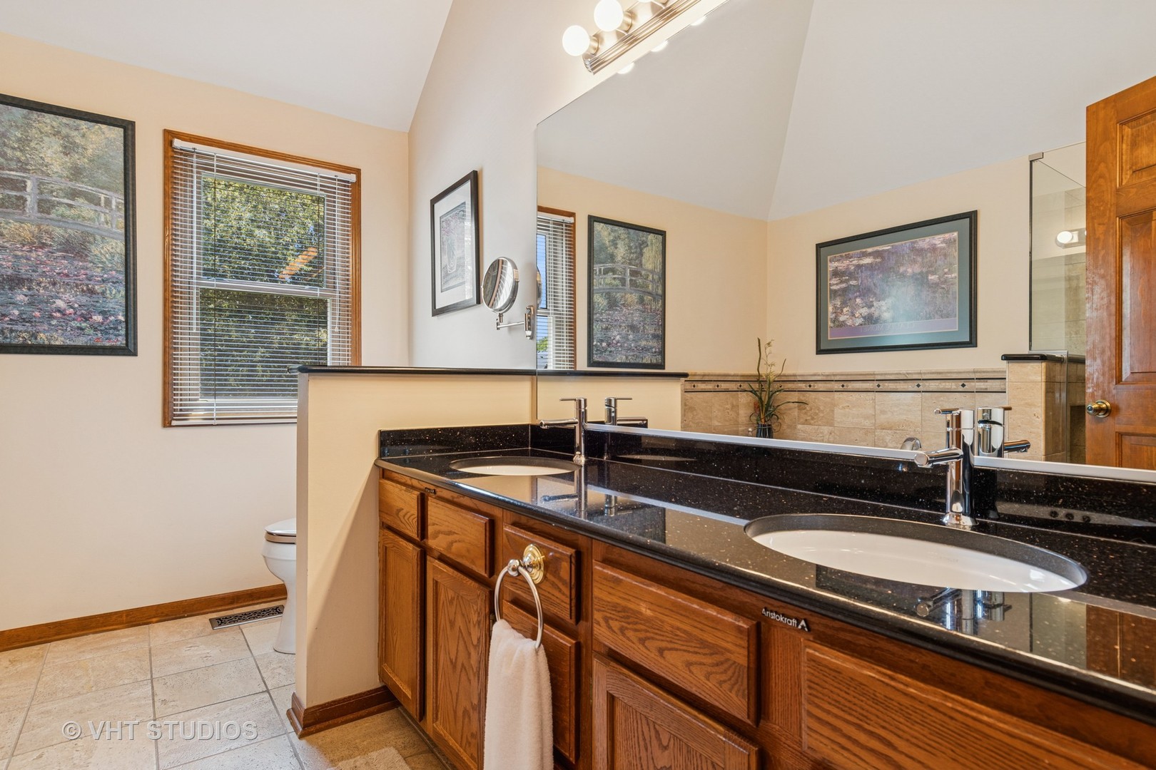 321 Breckenridge Drive, Aurora, IL 60504