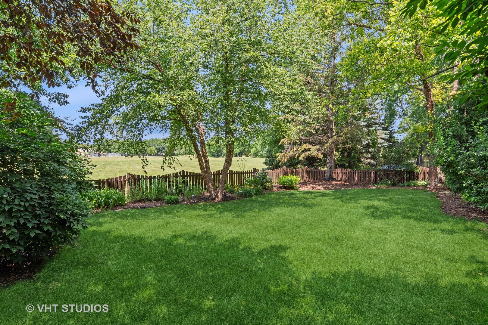 321 Breckenridge Drive, Aurora, IL 60504