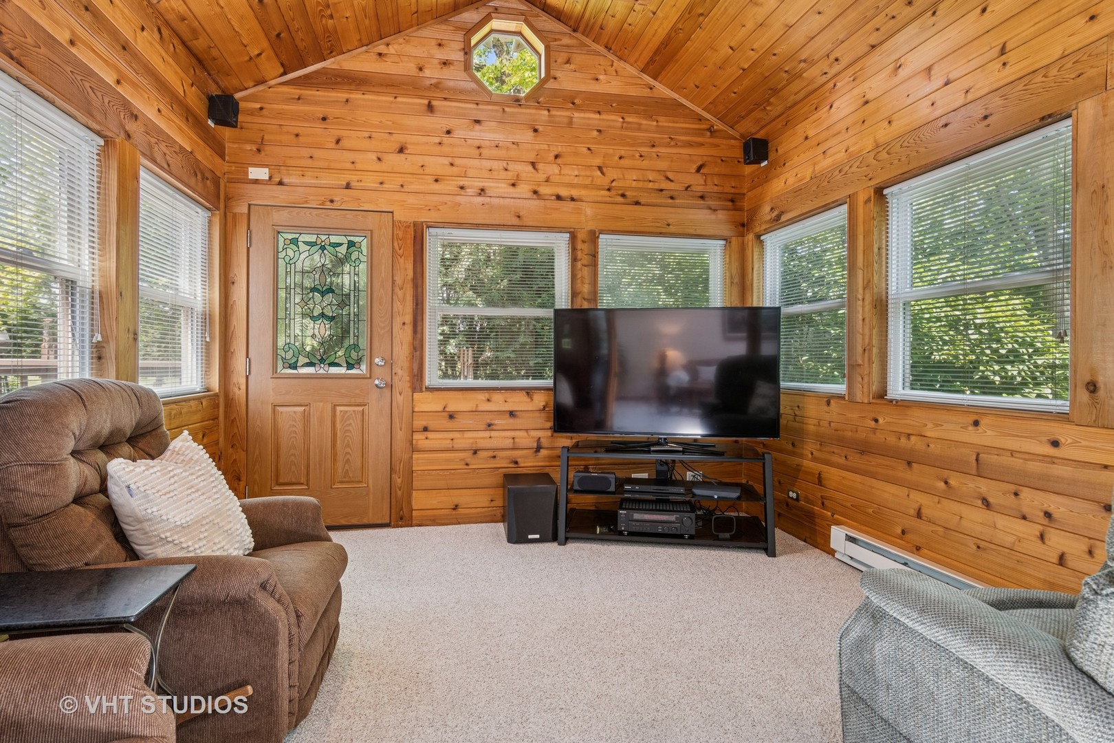 321 Breckenridge Drive, Aurora, IL 60504
