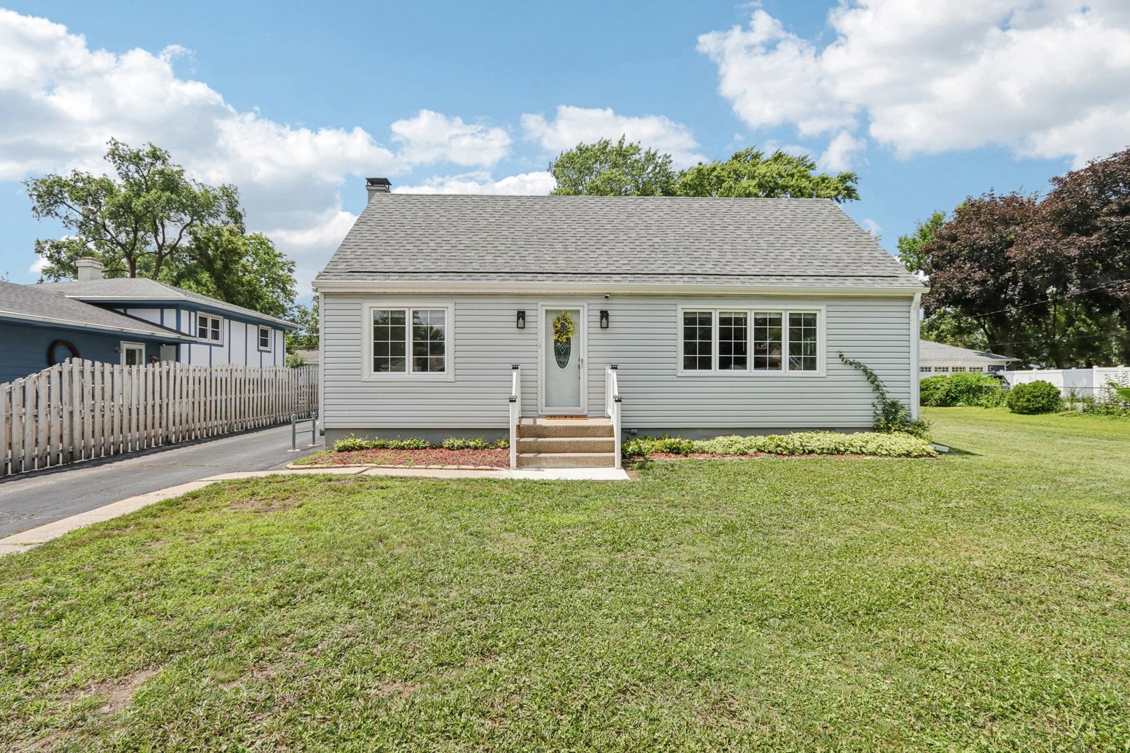 3816 N Washington Street, Westmont, IL 60559
