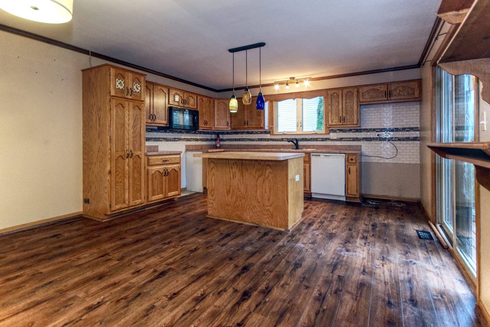 2019 Olde Mill Road, Plainfield, IL 60586