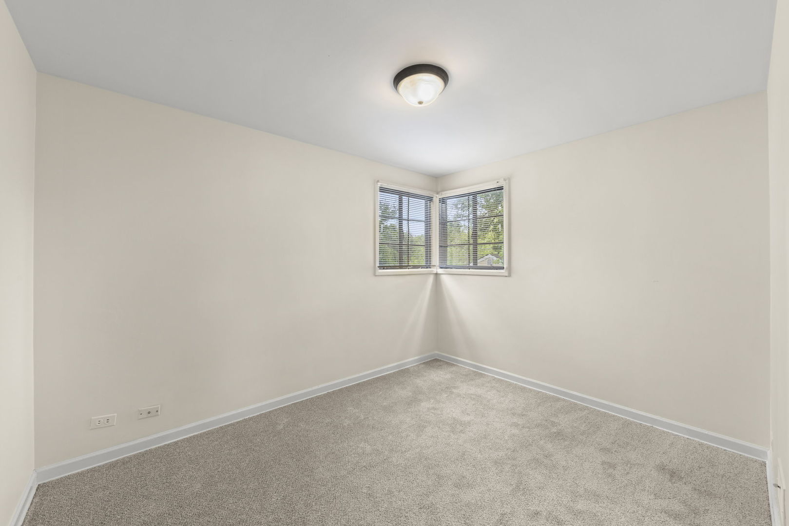 18508 Clyde Road, Homewood, IL 60430