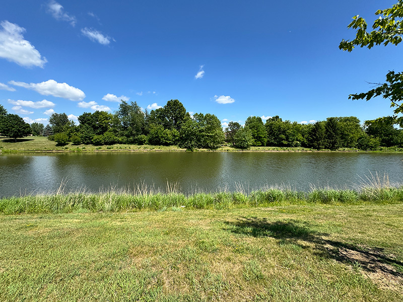 24 Autumn Court, St. Charles, IL 60175