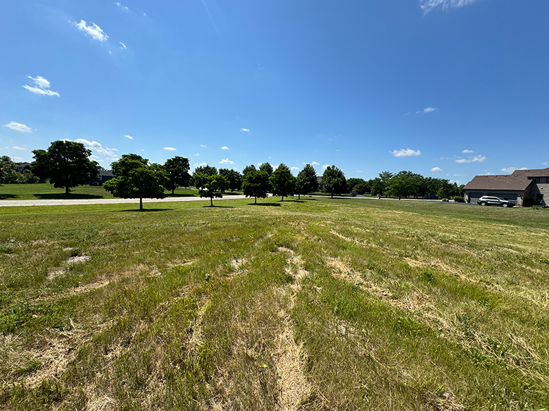 24 Autumn Court, St. Charles, IL 60175