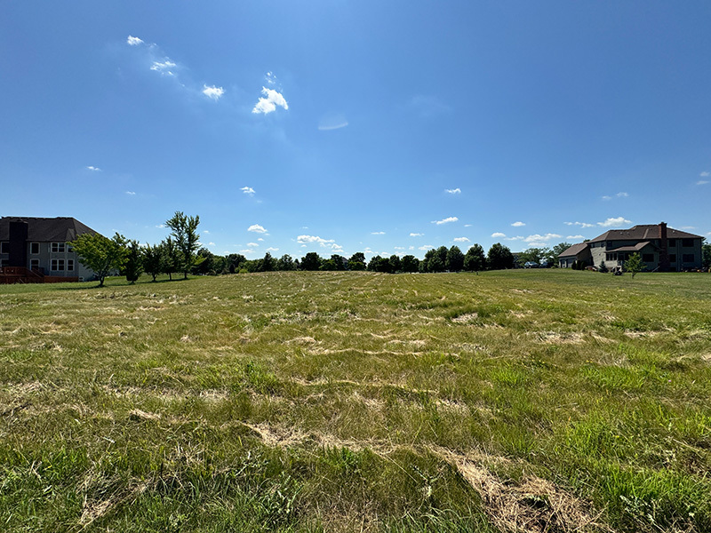 24 Autumn Court, St. Charles, IL 60175