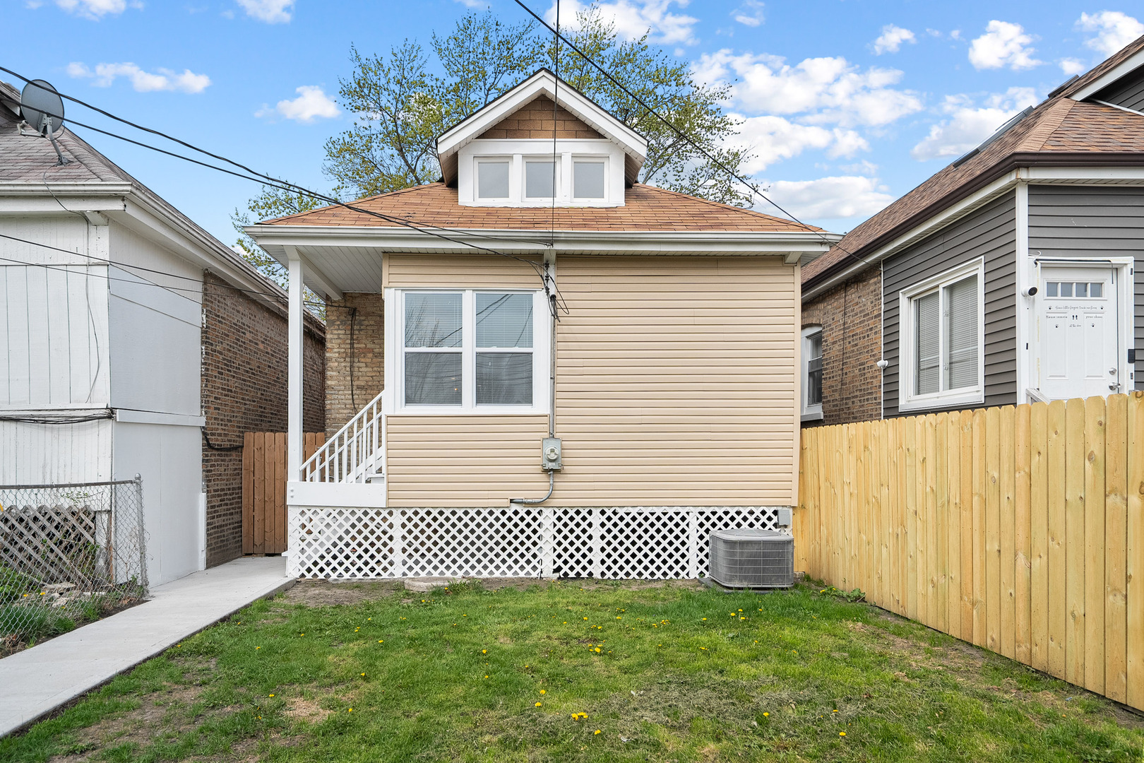 8543 S Laflin Street, Chicago, IL 60620