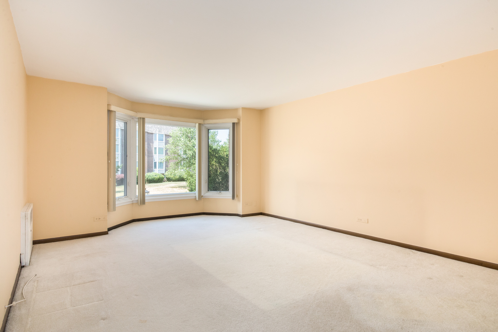 401 Ascot Drive #1C, Park Ridge, IL 60068