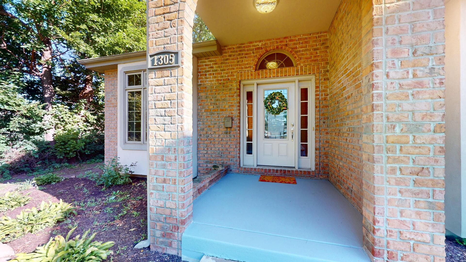 1305 Campbell Street, Joliet, IL 60435