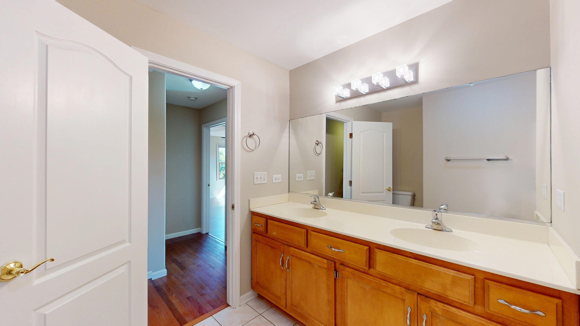 1305 Campbell Street, Joliet, IL 60435