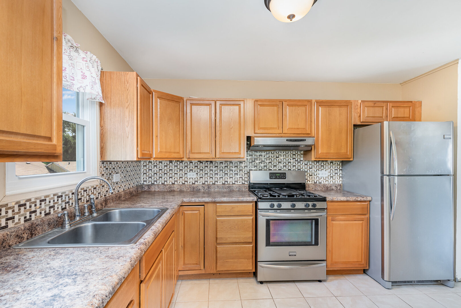 435 Navajo Court, Bolingbrook, IL 60440