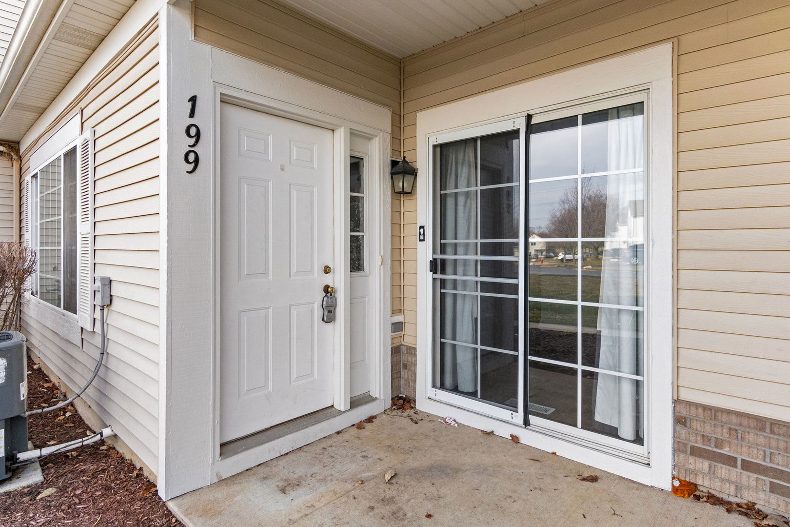 199 N Oakhurst Drive #199, Aurora, IL 60504