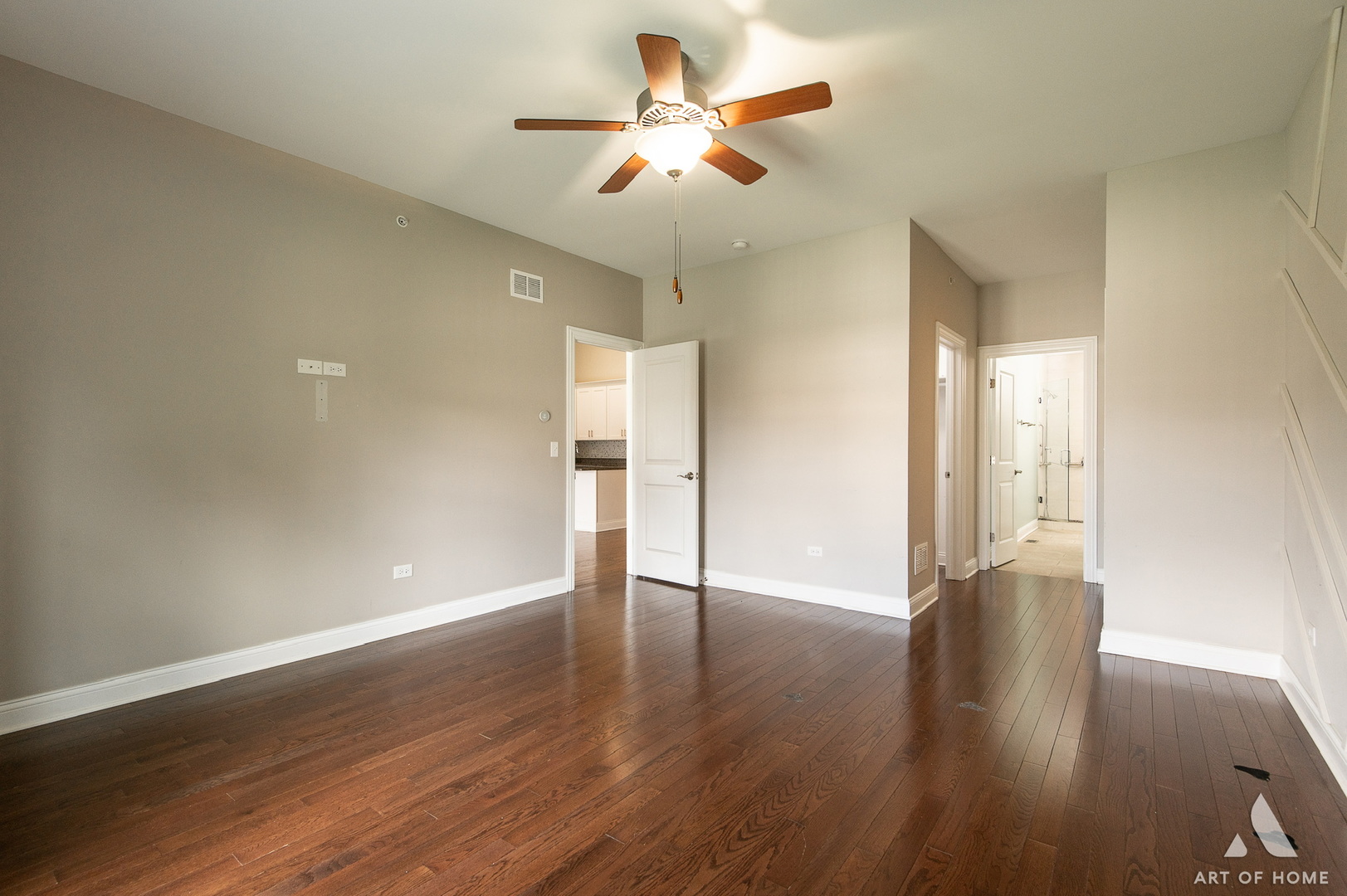 544 N Woodland Court, Addison, IL 60101
