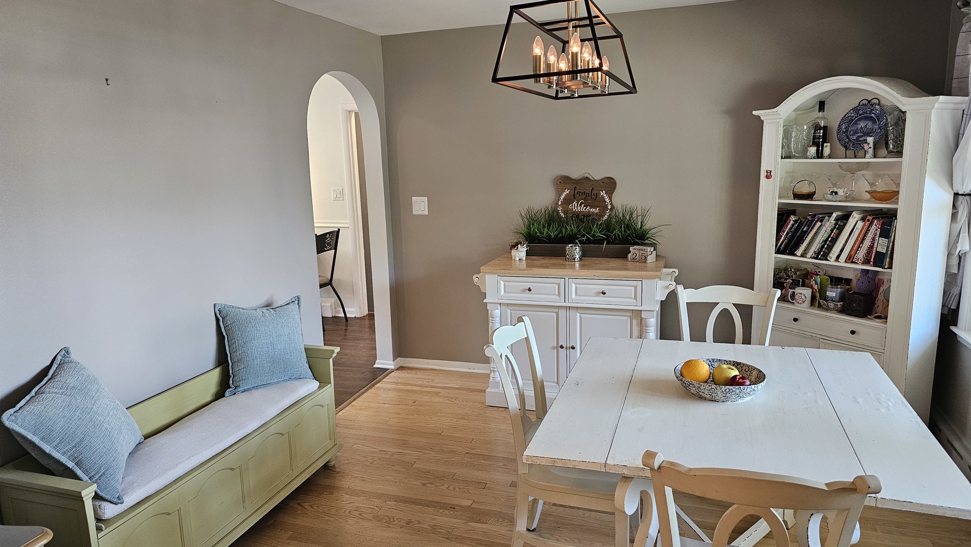 304 S Loomis Street, Naperville, IL 60540