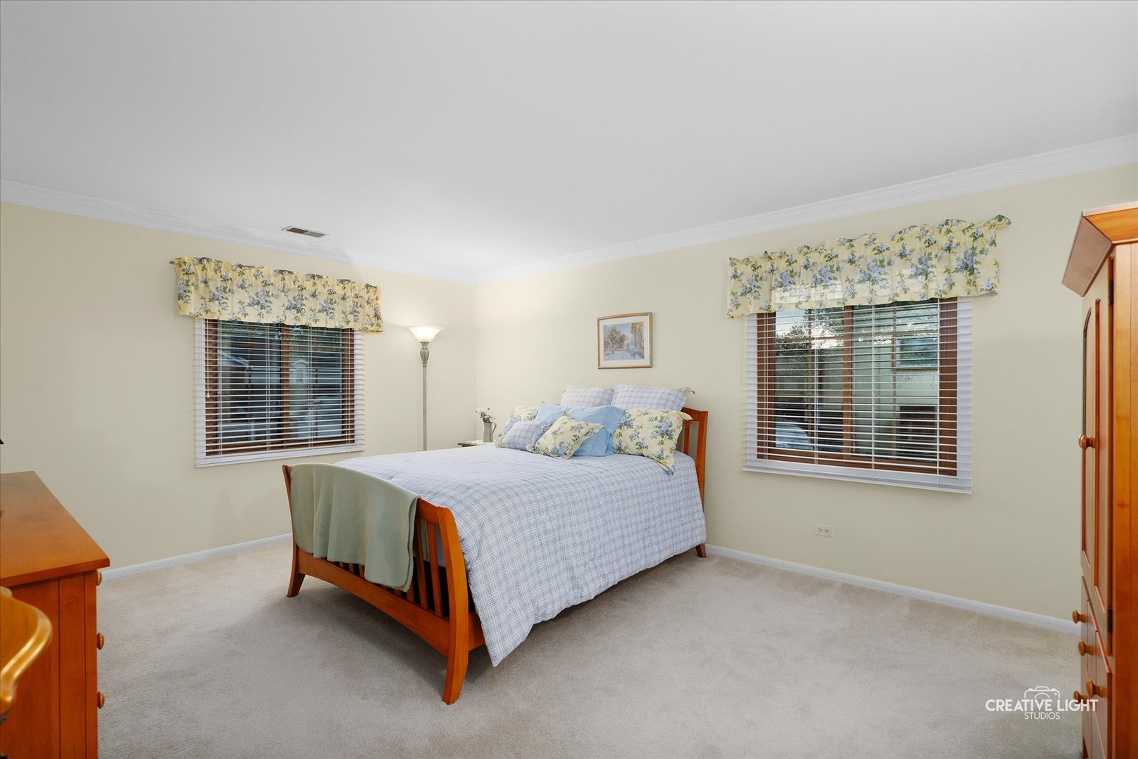 714 Maplewood Court #2C, Willowbrook, IL 60527